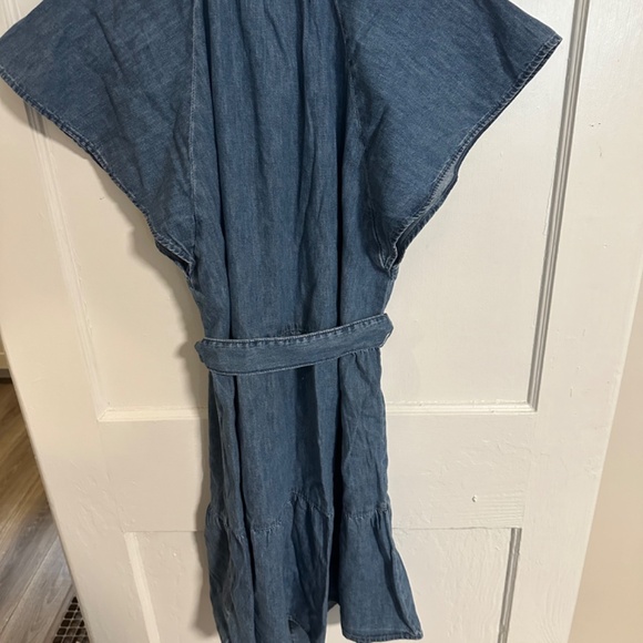 NWT GAP Flutter Sleeve Cotton Denim Dress Size M - Picture 4 of 7